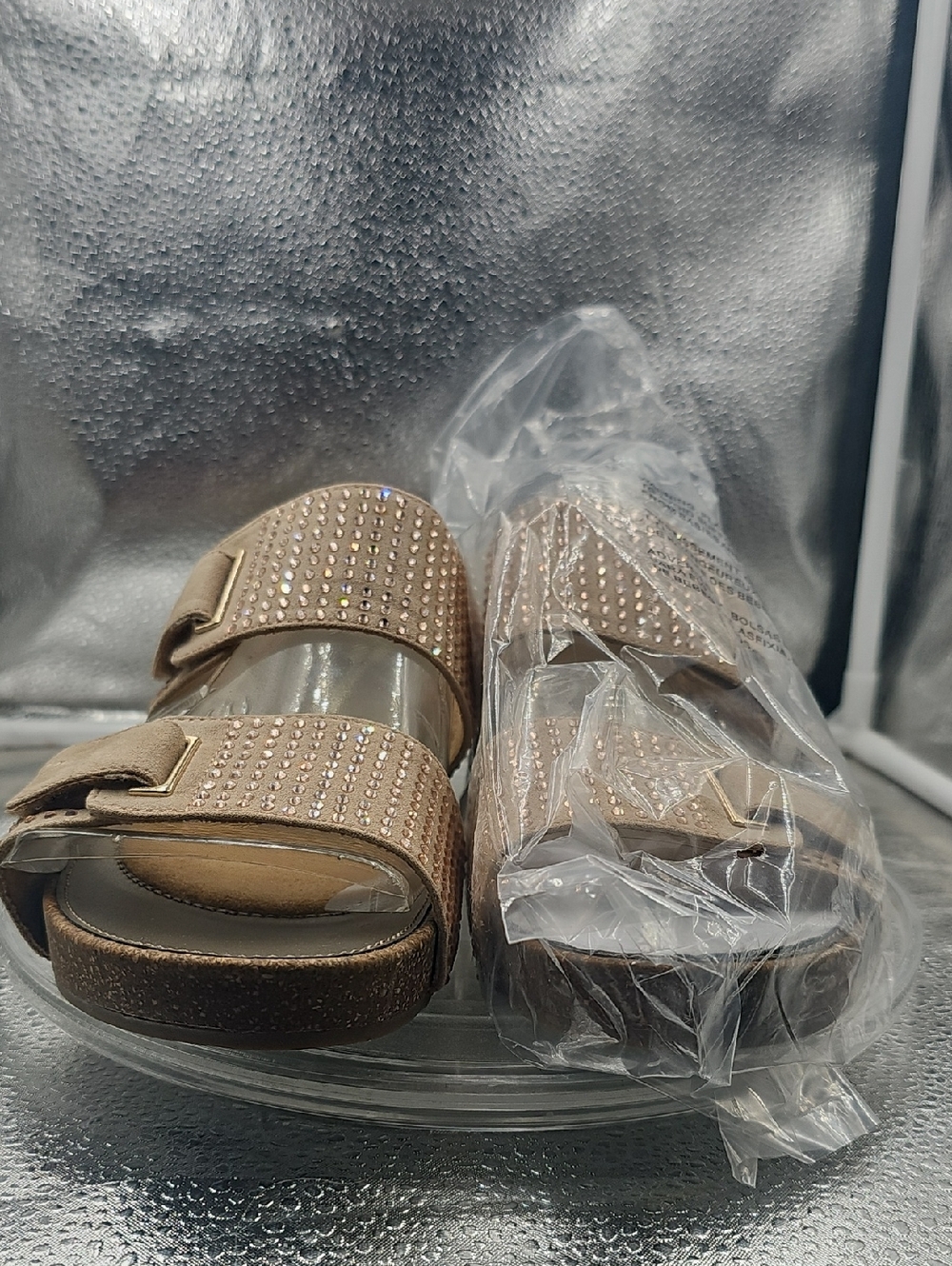 New In Box Naturalizer Sandals With Cute Gems On Them Sz 11w Women - Picture 2 of 7